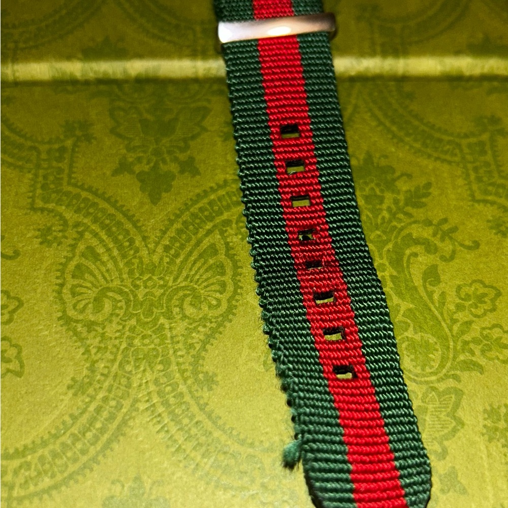 Gucci Watch - Picture 3 of 7